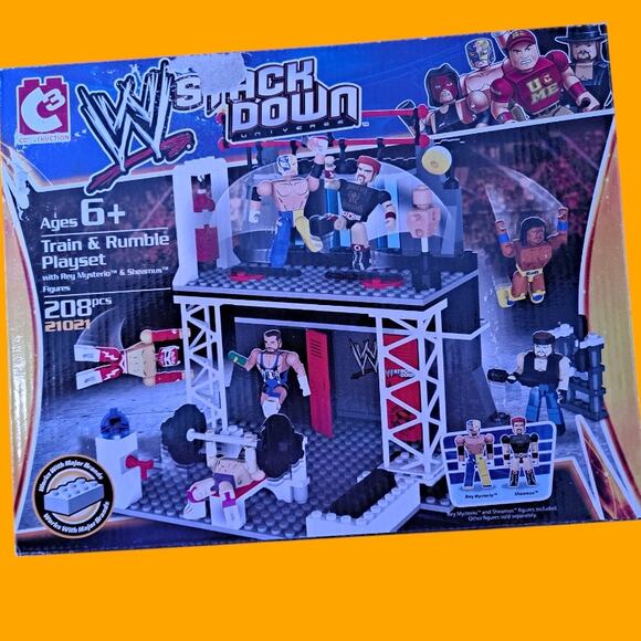 New WWE Stack Down Crush Train Rumble Set 208 Pcs - Picture 1 of 5
